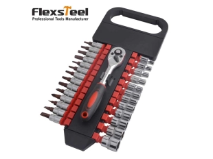 Комплект инструменти