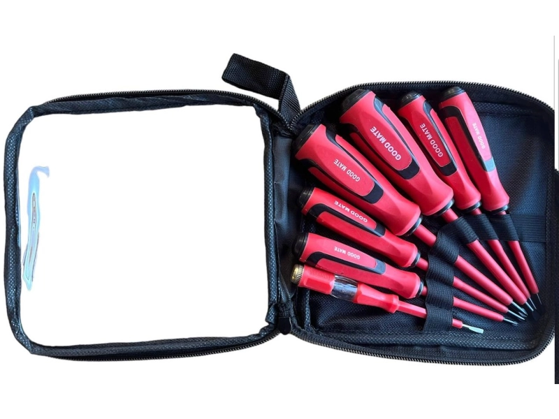 Комплект изолирани отвертки с фазомер 7бр. Комплект изолирани отвертки с фазомер 7бр. - GOOD MATE 3214